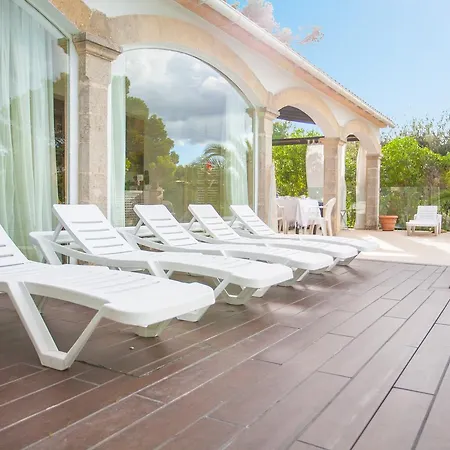 Romana Bonaire